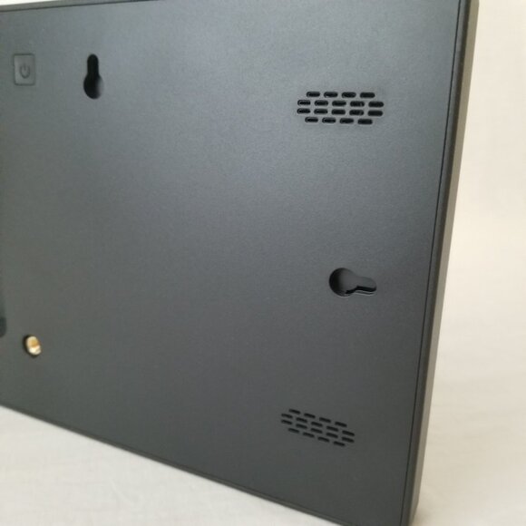 NEW IN BOX! Smart Digital Picture Frame | 32GB | 10.1 inch | 1280x800 IPS Touch - Picture 11 of 14